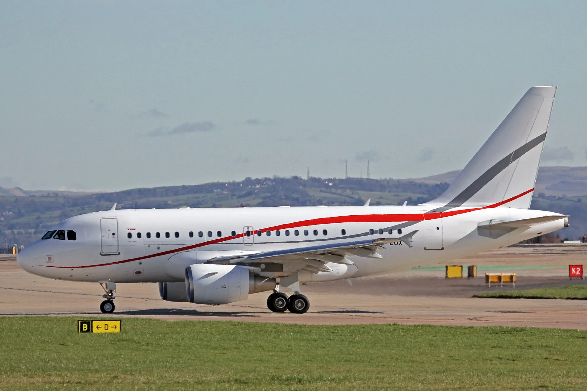 Airbus (ACJ) ACJ318 Elite