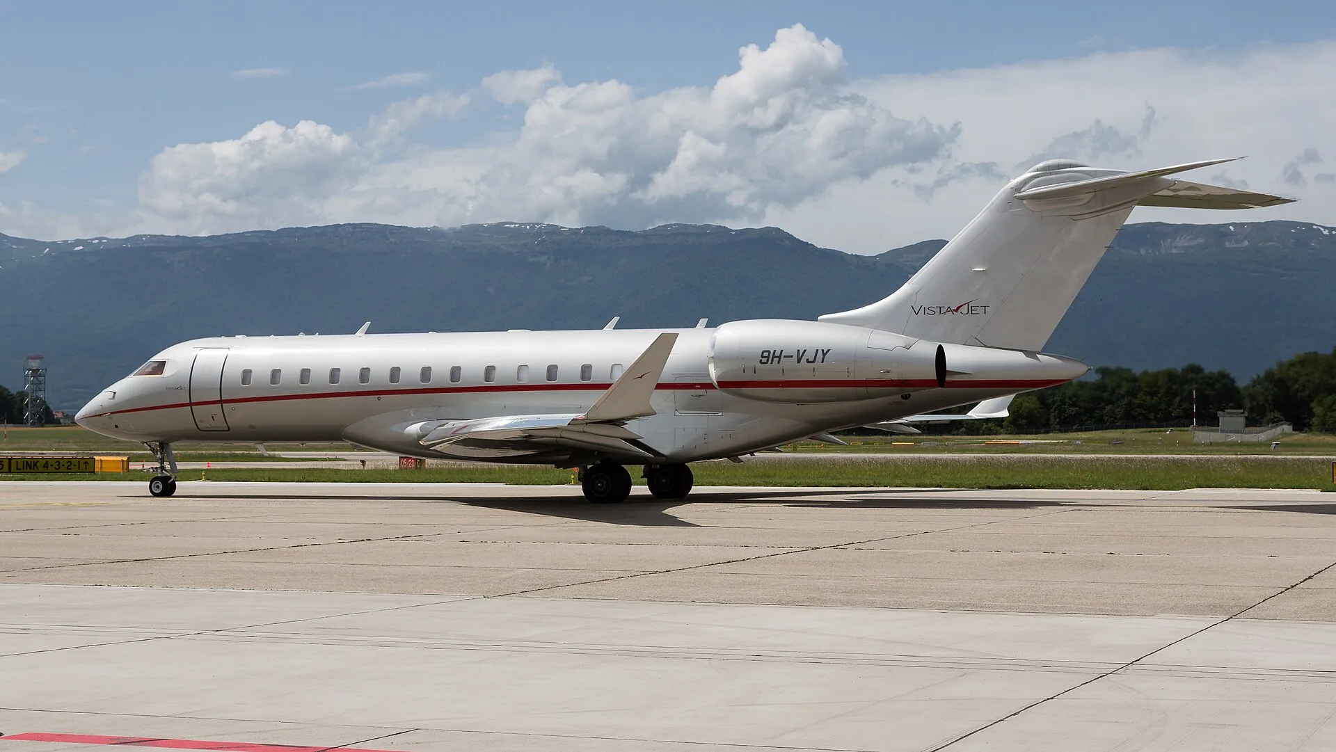 Bombardier Global 6000 private jet on the tarmac, available for charter